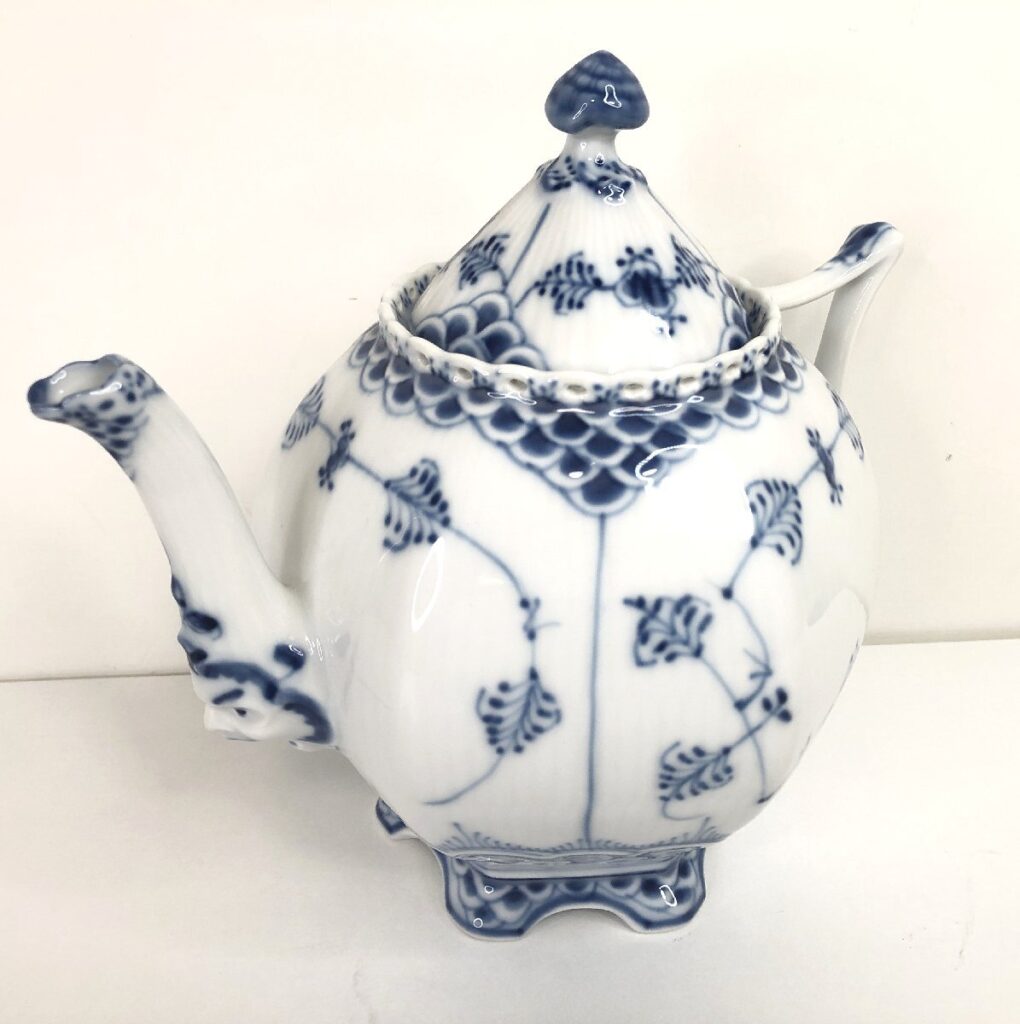 ROYAL COPENHAGEN 137 ティーポット ロイヤルコペンハーゲン 食器