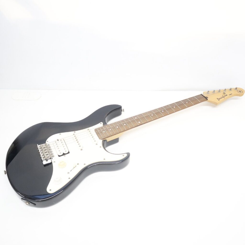 YAMAHA エレキギター Pacifica パシフィカ PAC012 ヤマハ