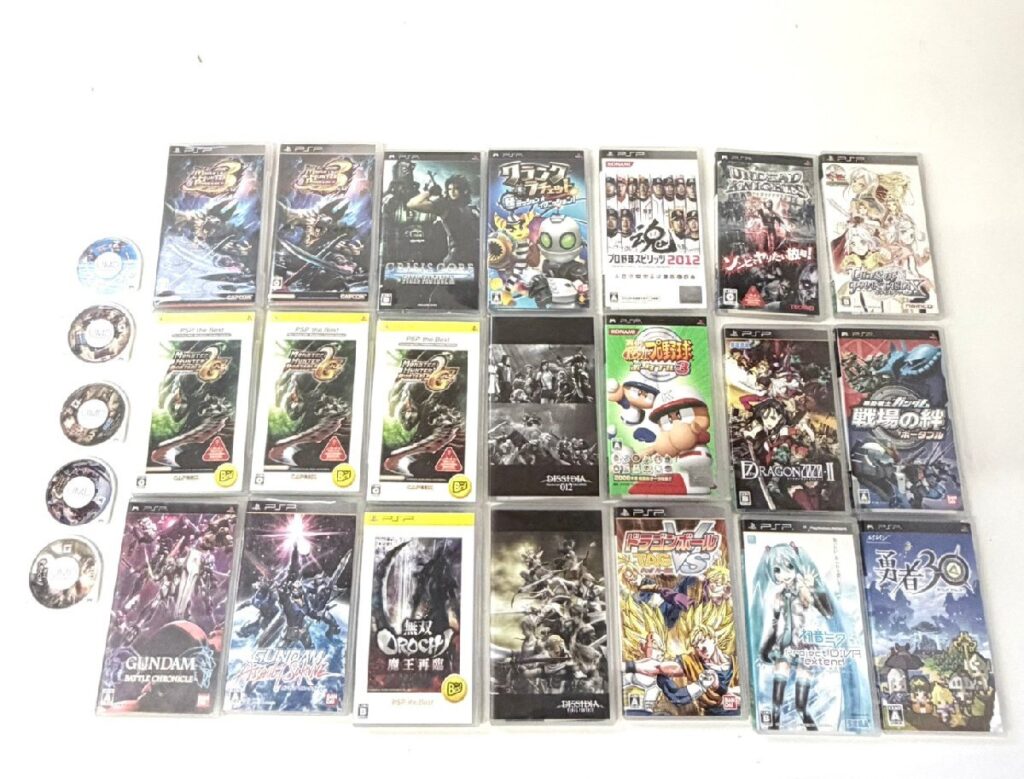 PSPソフトまとめ 25点 BANDAI ガンダム モンスターハンター ドラゴンボール 他 バンダイ