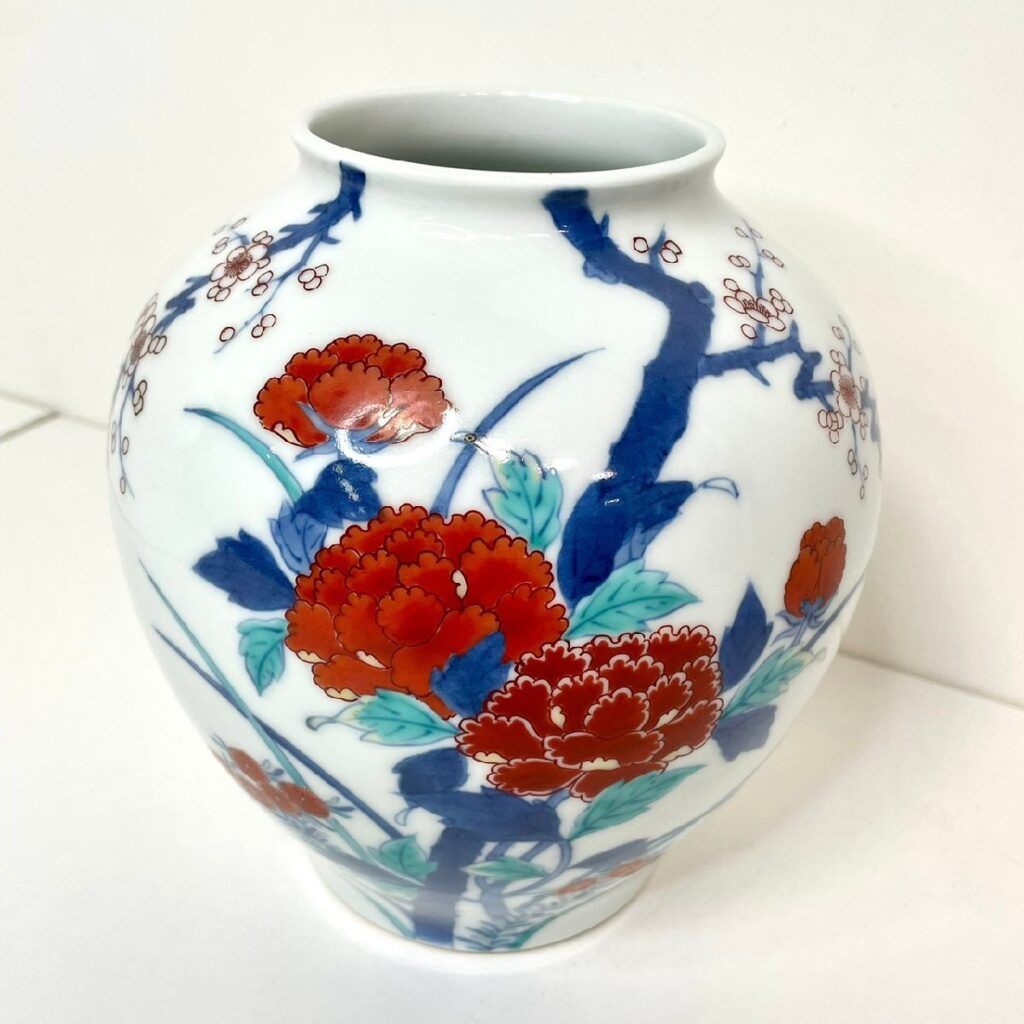 有田 十二代今泉今右衛門 錦梅牡丹絵紋 花瓶 今右衛門 壺 花器