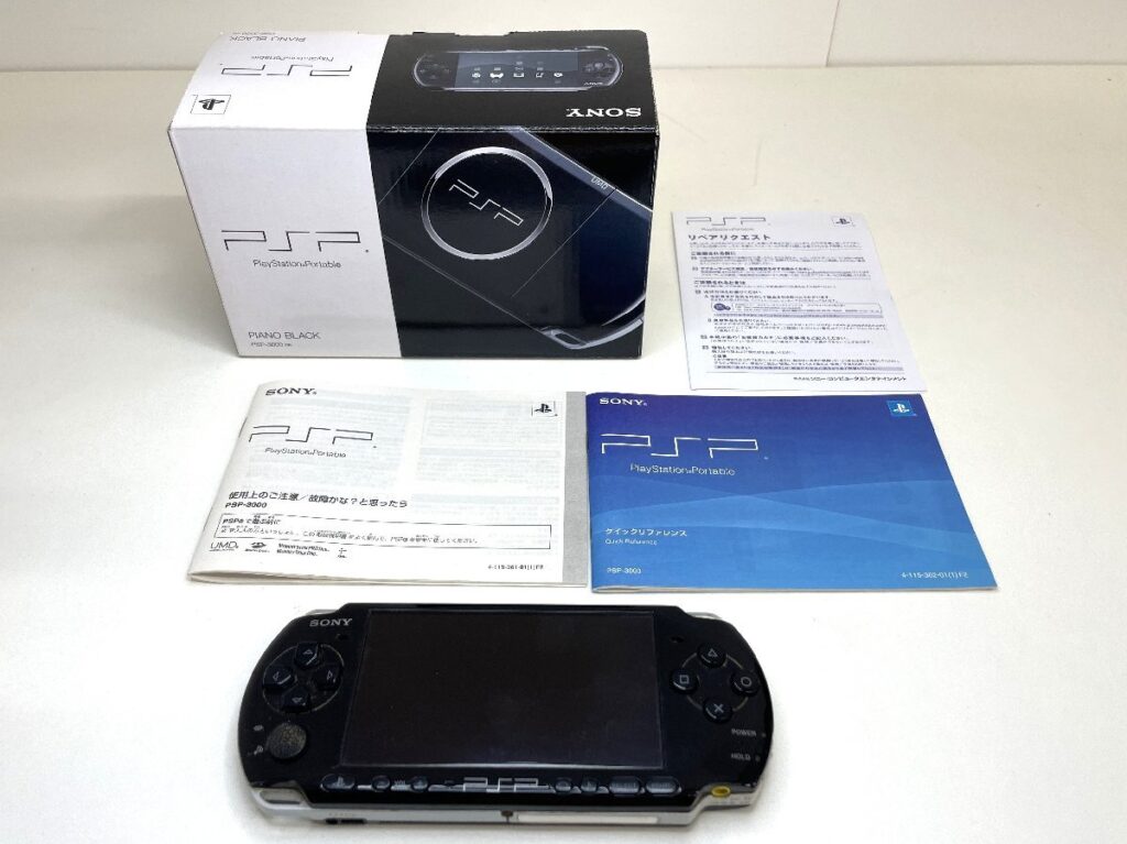 SONY Playstation Portable PSP-3000 ソニー プレイステーションポータブル PSP ゲーム機