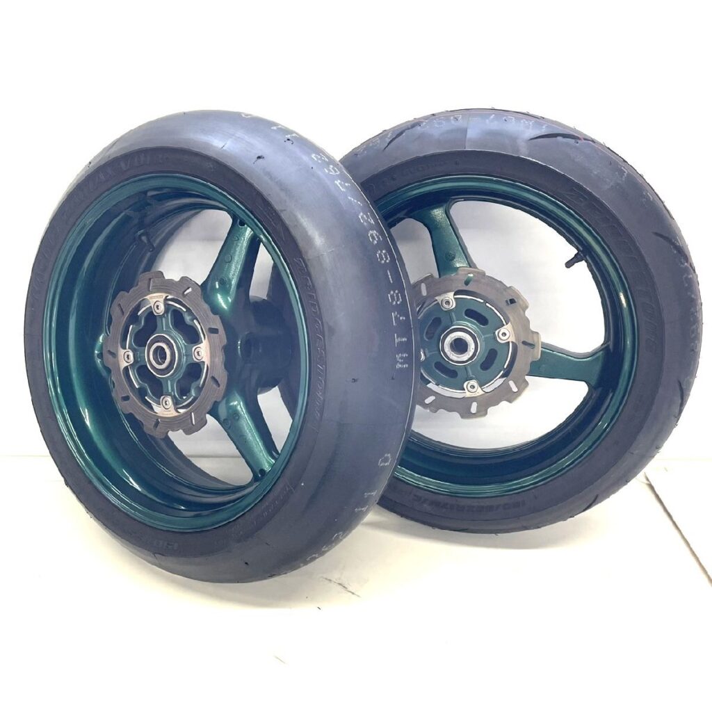 BRIDGESTONE BATTLAX タイヤ RMR04856 MCR00680 ブレーキディスク付 ブリジストン バトラックス