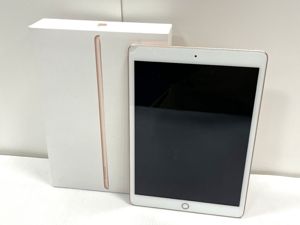 Apple iPad 第8世代 A2270 32GB Wi-Fiモデル アップル アイパッド 本体