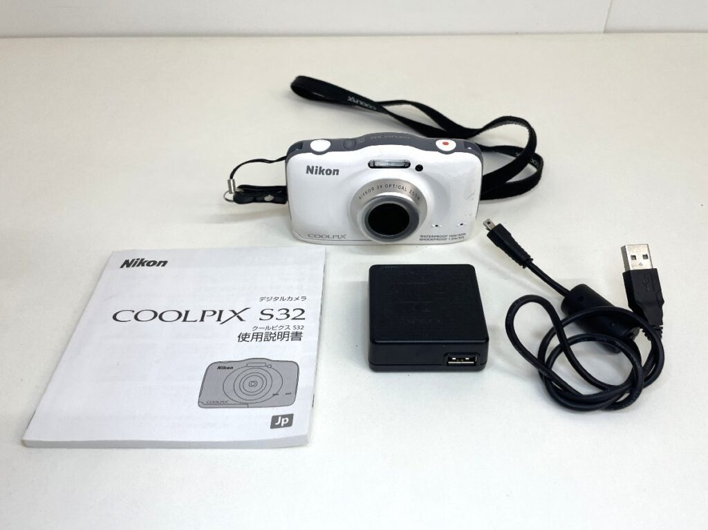 Nikon COOLPIX S32 ニコン クールピクス コンパクトデジタルカメラ デジカメ