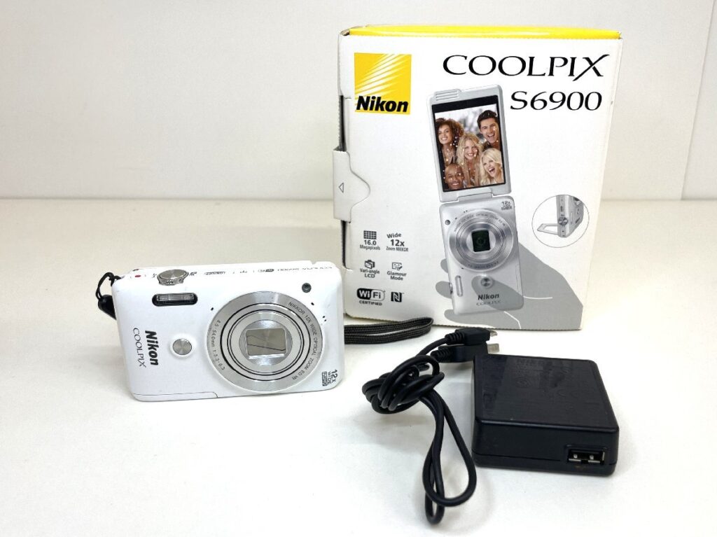Nikon COOLPIX S6900 ニコン クールピクス デジカメ コンパクトデジタルカメラ