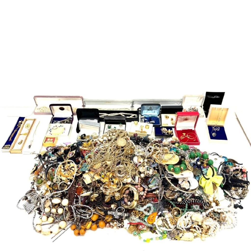 アクセサリー イミテーション レディース イヤリング ブローチ リング ピアス 真珠 大量 まとめ 約19kg