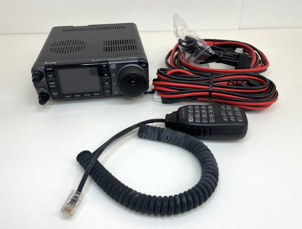iCOM HF/VHF/UHF TRANSCEIVER IC-7000M アイコム トランシーバー 無線機