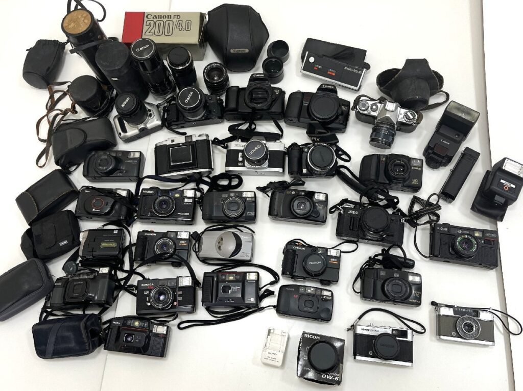Canon OLYMPUS CHINON KONICA キャノン オリンパス チノン コニカ メーカー多数 フィルムカメラ カメラ29点 まとめ