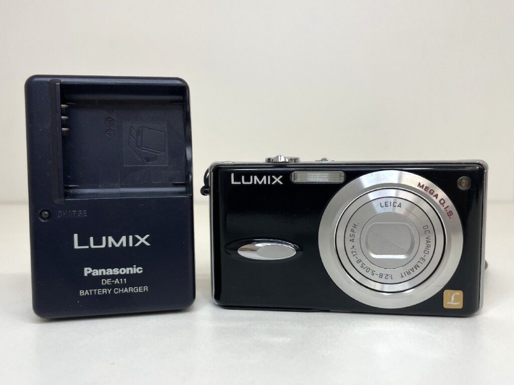 Panasonic LUMIX DMC-FX8 パナソニック ルミックス コンパクトデジタルカメラ デジカメ
