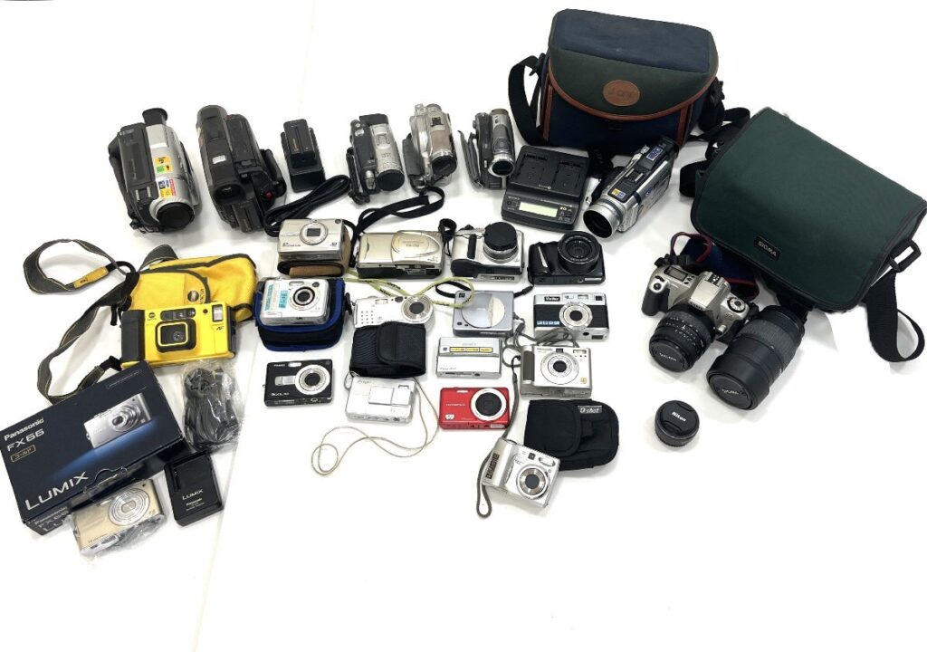Nikon SIGMA SONY CASIO Panasonic OLIMPUS メーカー多種 23点まとめ ビデオカメラ デジタルカメラ