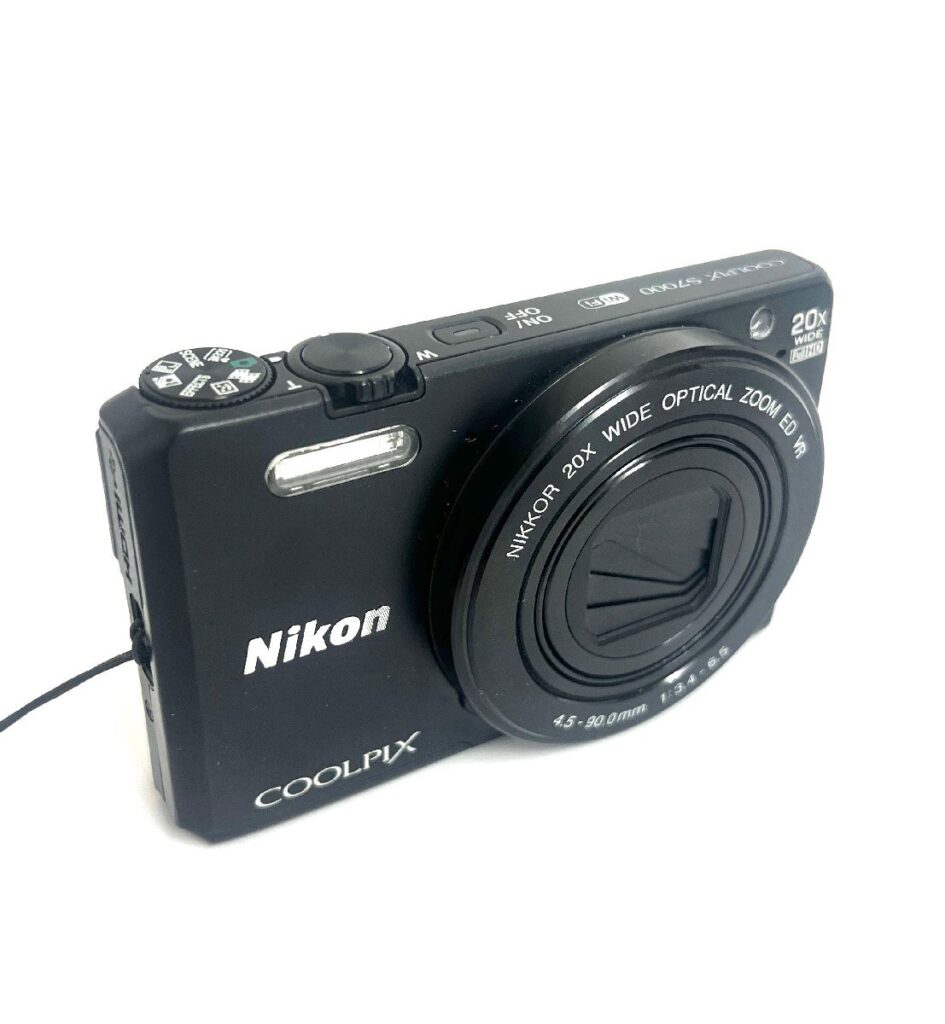 Nikon ニコン COOLPIX クールピクス ニコン S7000 コンパクトデジタルカメラ
