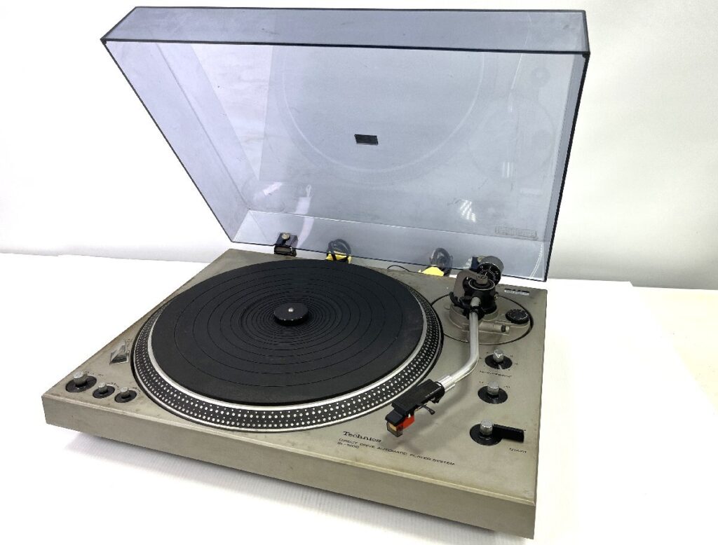 Technics SL-1600 DIRECT DRIVE AUTOMATIC PLAYER SYSTEM テクニクス オートマチックプレーヤー ターンテーブル