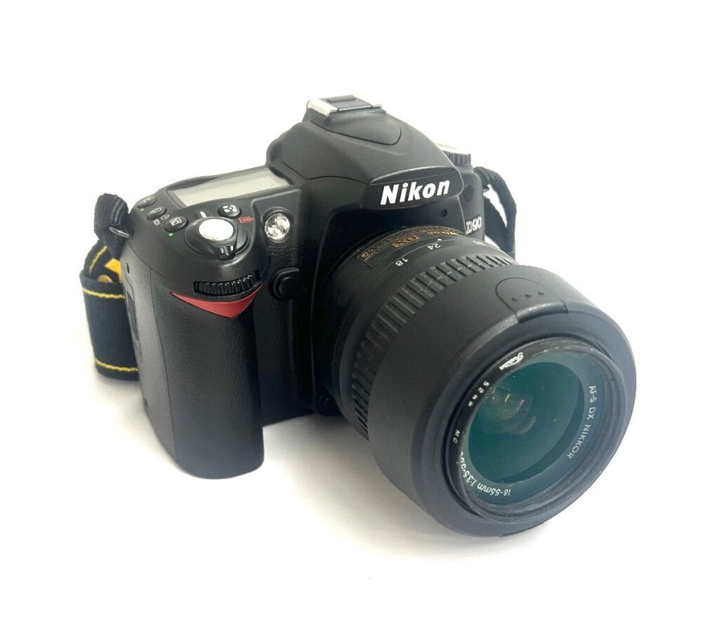 Nikon ニコン デジタル一眼レフカメラ D90