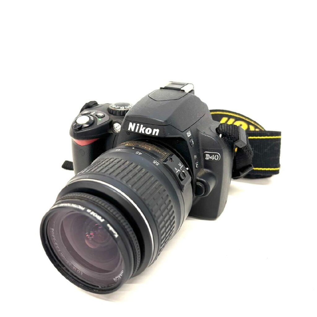 Nikon デジタル一眼レフカメラ D40 ニコン