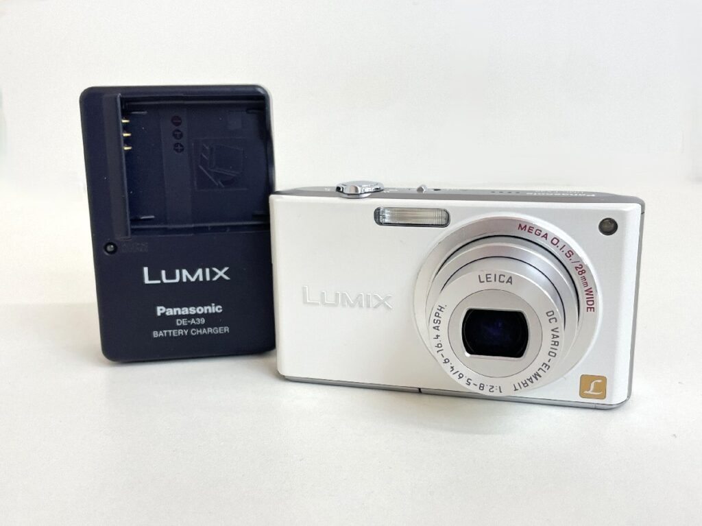 Panasonic LUMIX DMC-FX33 パナソニック ルミックス コンパクトデジタルカメラ デジカメ