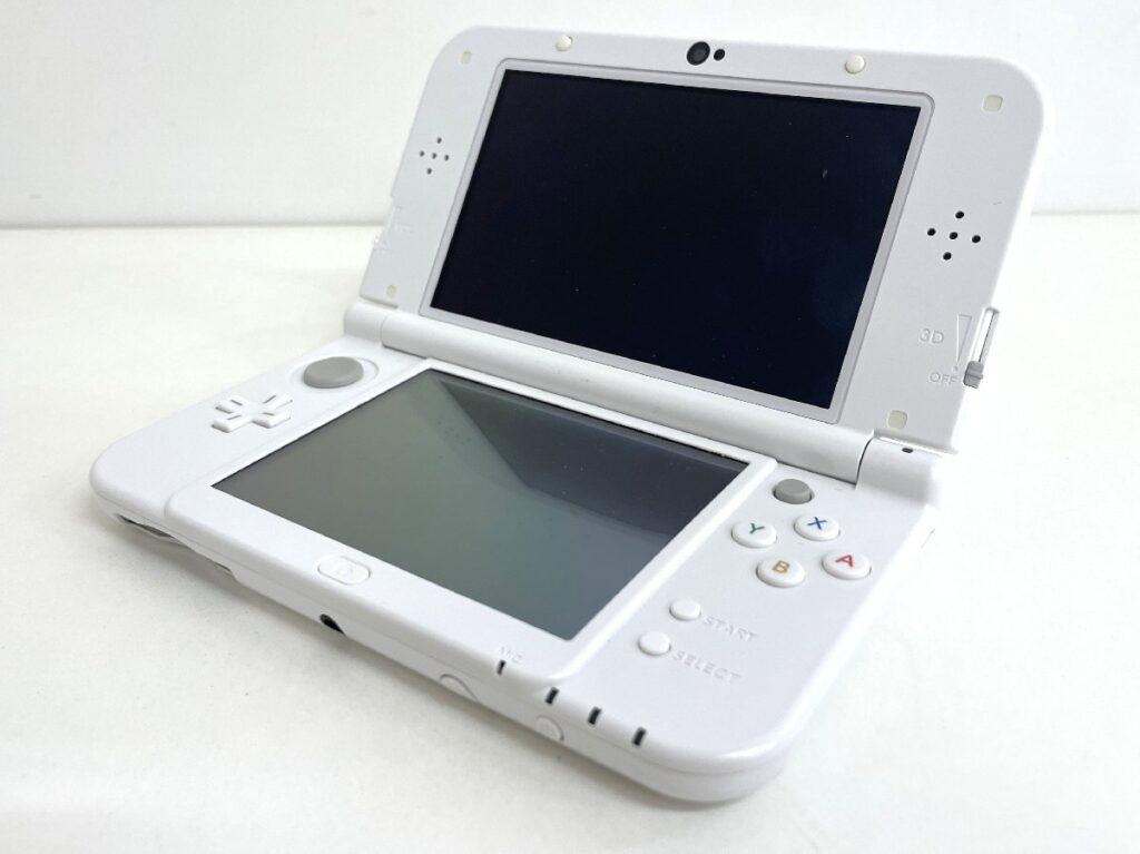Nintendo new 3DSLL RED-001 任天堂 ニンテンドー ゲーム機