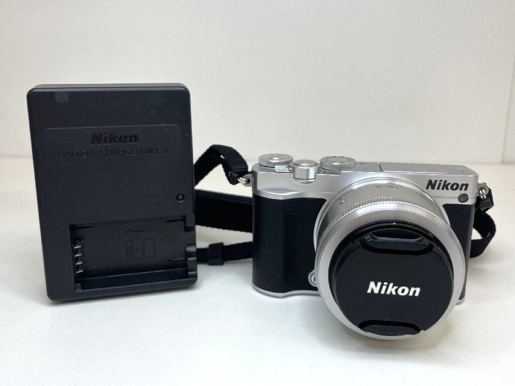 Nikon 1 J5 1 NIKKOR 18.5mm f/1.8 ニコン デジタルカメラ 一眼レフカメラ