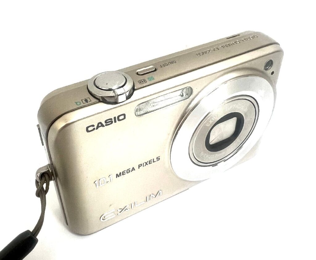 CASIO EXILIM コンパクトデジタルカメラ EX-Z1050 カシオ
