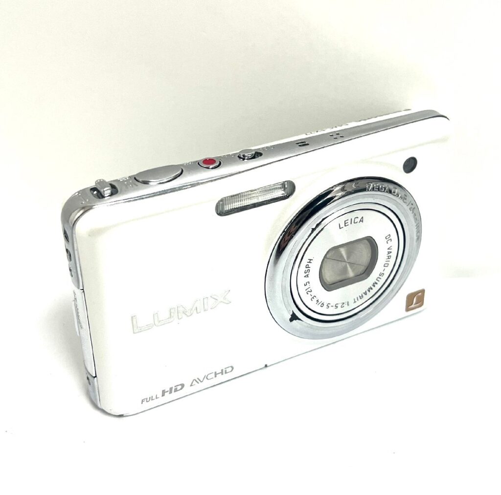 Panasonic パナソニック LUMIX DMC-FX77 コンパクトデジタルカメラ