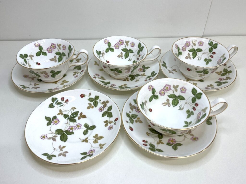 WEDGWOOD WILD STRAWBERRY ウェッジウッド ワイルド ストロベリー 4客 カップ ソーサー