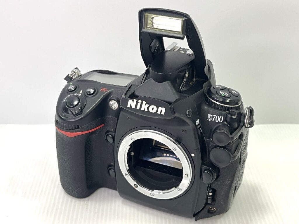 Nikon D700 FX ニコン デジタル一眼レフ カメラ デジカメ ボディ